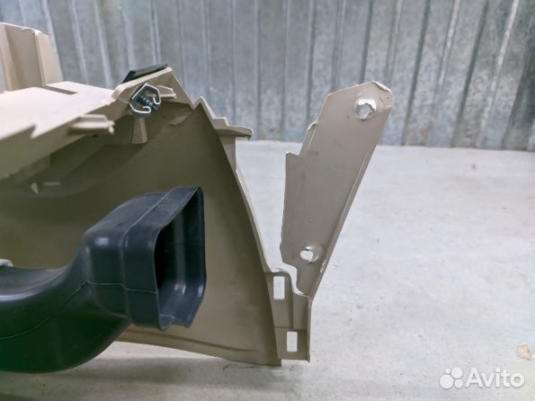 Ниссан Х-Трейл Т 32 подлокотник