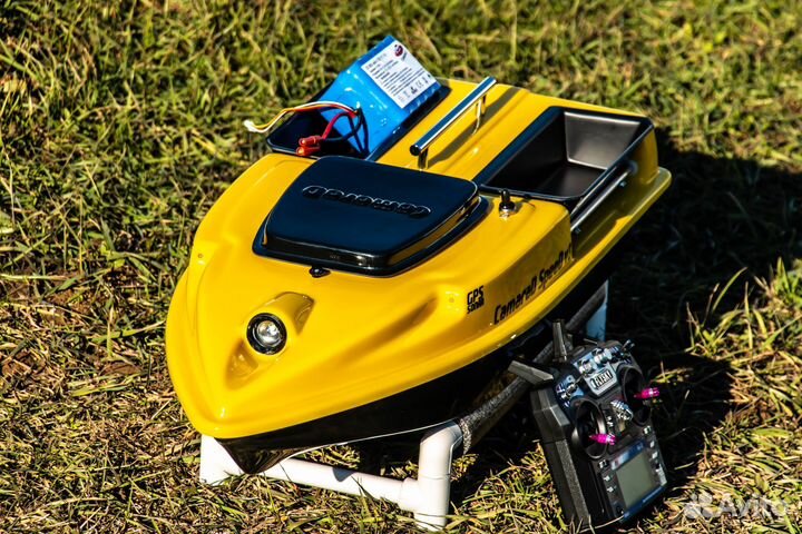 Прикормочный кораблик с глубиномером и 25A акб