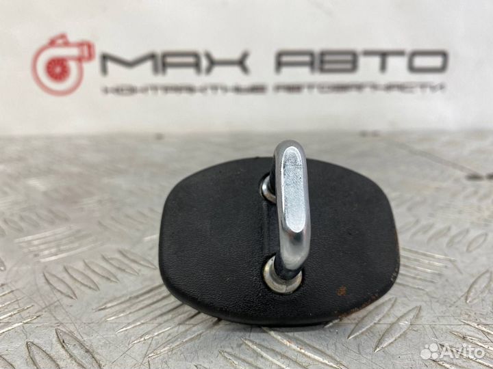 Б/У ответная часть замка двери Lexus Gs350 AWL10