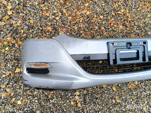 Бампер передний Honda Insight