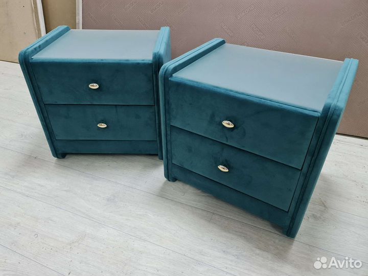 Прикроватные тумбы
