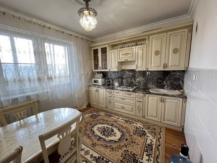 2-к. квартира, 75 м², 7/8 эт.