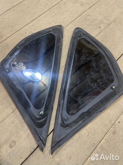 Форточка глухая задняя Ford Focus 3