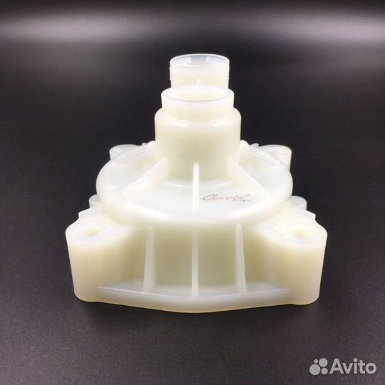 Корпус помпы охлаждения Yamaha 115-250 (Omax)