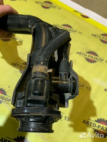 Горловина топливного бака Kia Rio 3 QB G4FC 2015