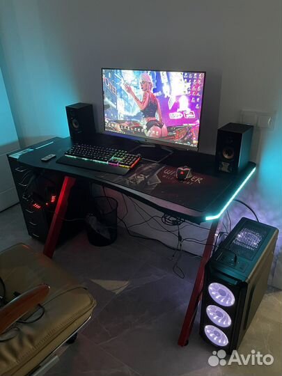 Компьютерный стол/RGB подсветка/Стильный дизайн