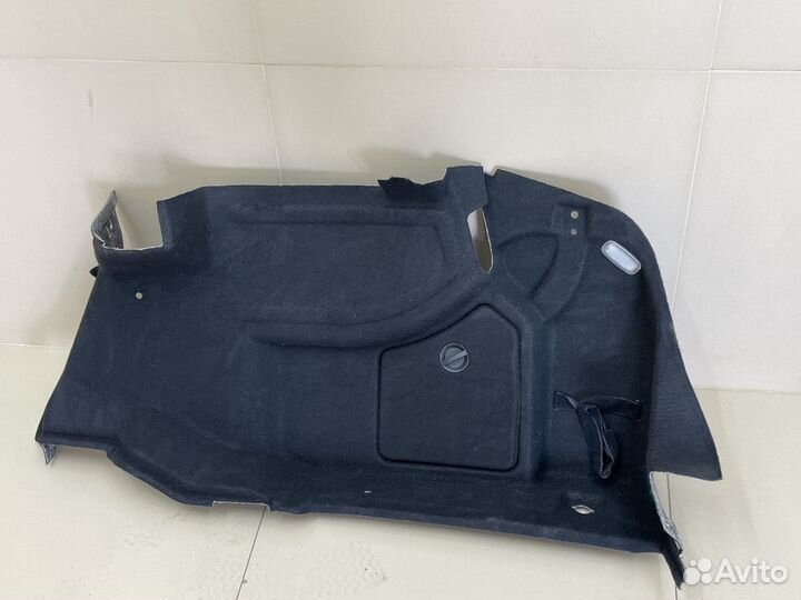 Обшивки багажника Mercedes W207