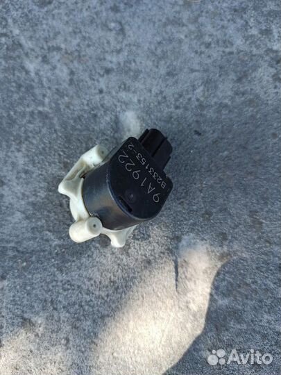 Датчик положения кузова (корректора фар) toyota