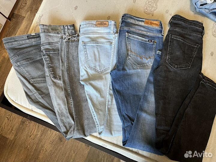 Пакет фирменых джинс