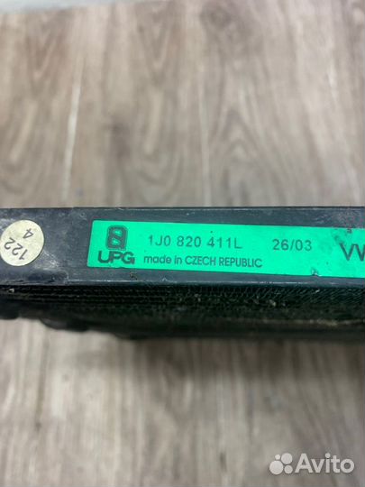 Радиатор кондиционера Volkswagen Golf 4 хетчбэк