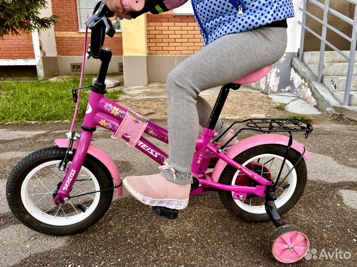 Трехколесный велосипед