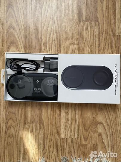 Samsung беспроводное зарядное для 2 устройств