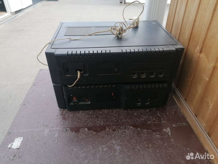 Магнитофон касетный