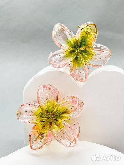 Крабик для волос цветок