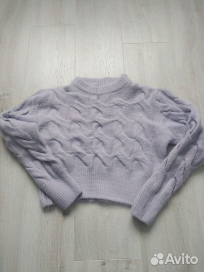 Свитер женский
