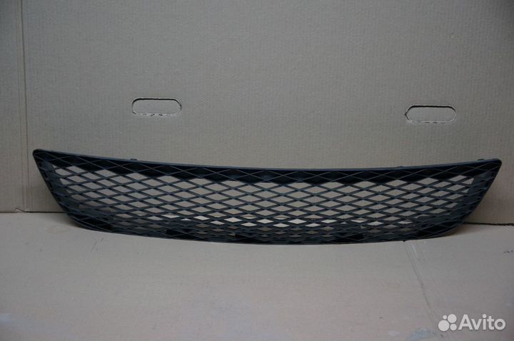 Решетка Бампера Mazda 3 BK (2003-2006)