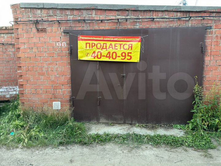 Гараж, > 30 м²