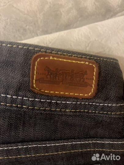 Джинсы levis