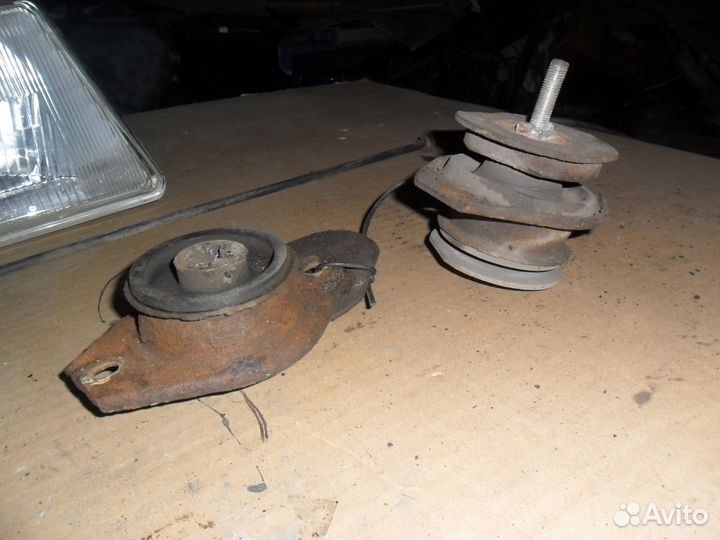 Подушка двигателя ваз 2111
