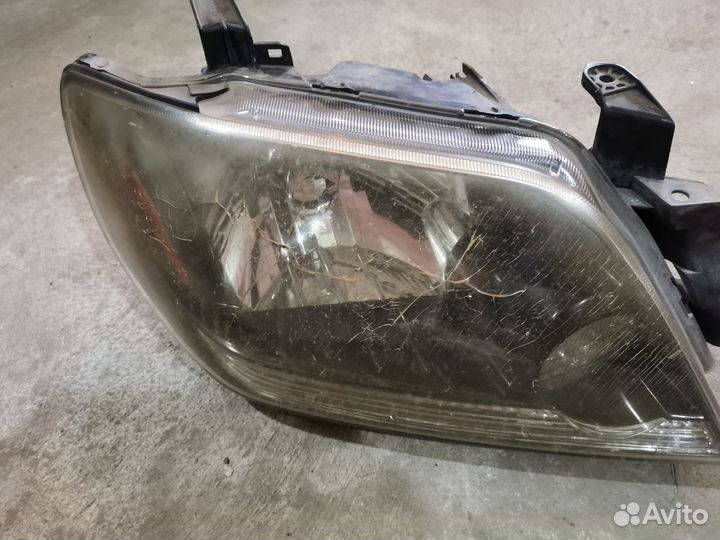 Фары mitsubishi outlander 2003г.в