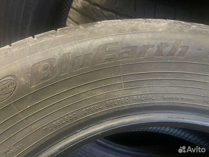 Yokohama BluEarth AE50 215/65 R17