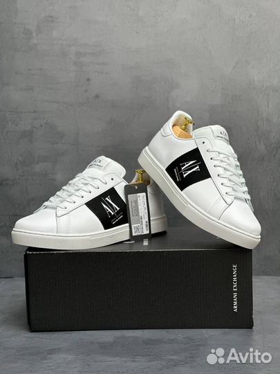 Кроссовки мужские Armani Exchange White