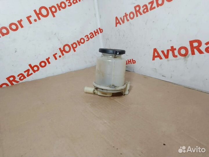 Бачок гур Geely MK