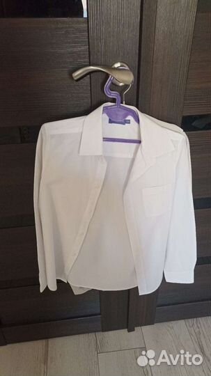 Школьная форма для мальчика жилетка, рубашки