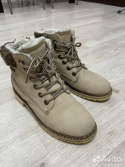 Зимние ботинки женские