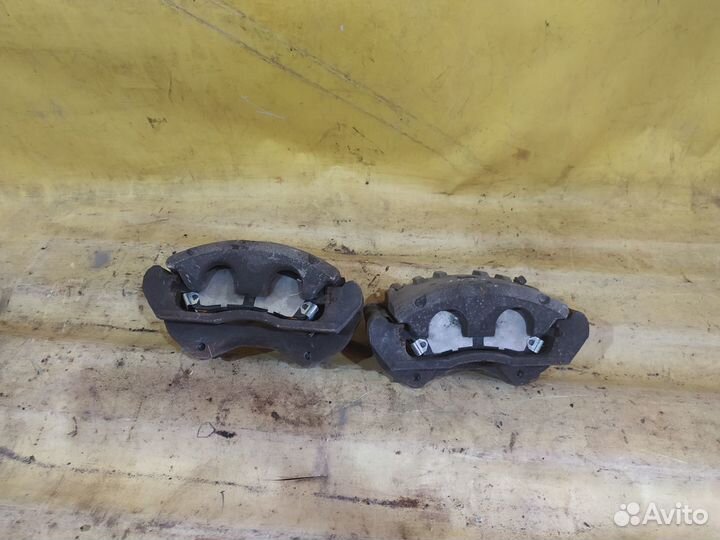 Суппорт тормозной задний Cadillac SRX 2003-2009