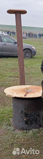 Казан чугунный 50 л с печкой и трубой