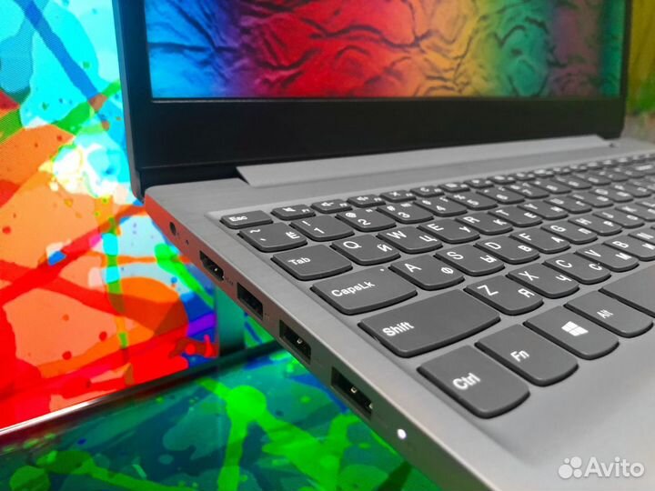 Лёгкий ноутбук Lenovo AMD Radeon