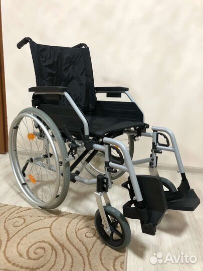 Инвалидная коляска, новая, прогулочная