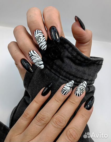 Маникюр педикюр