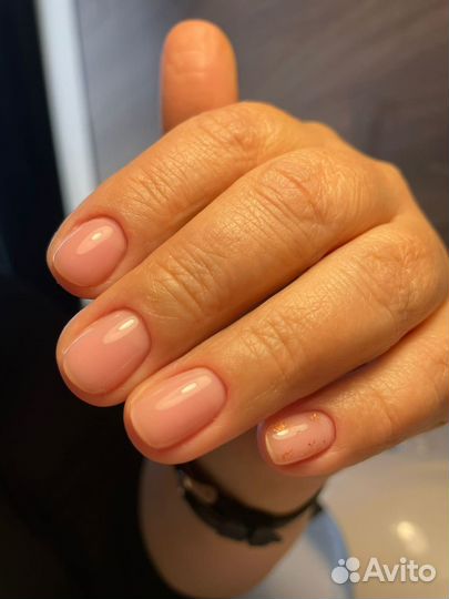 Модель на наращивание ногтей