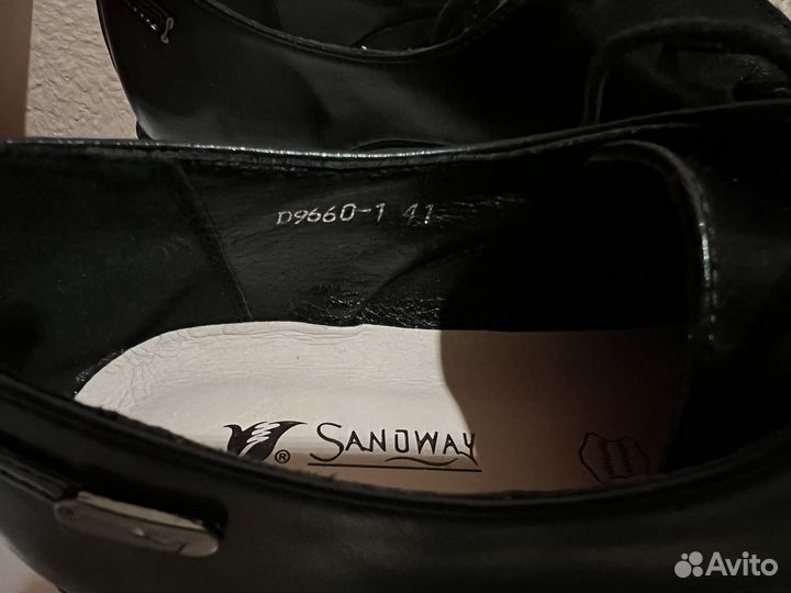 Полуботинки новые