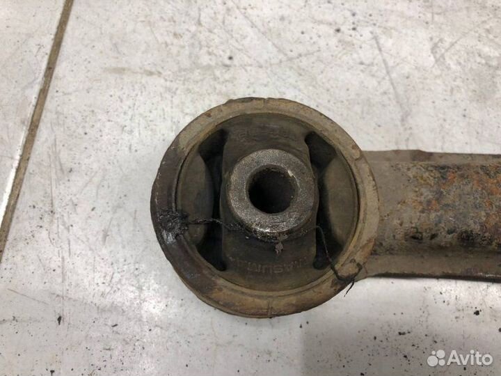 Рычаг подвески задний правый Toyota Rav4 XA30