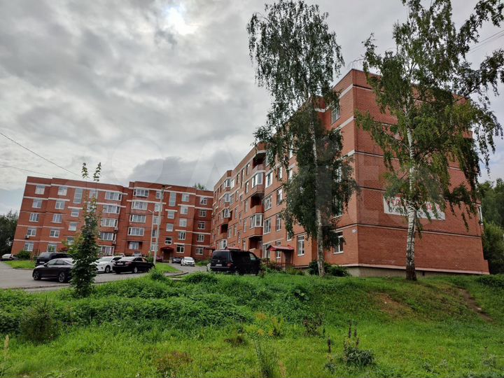 3-к. квартира, 81,8 м², 1/5 эт.