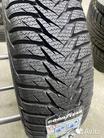 Goodyear UltraGrip 8 165/65 R14