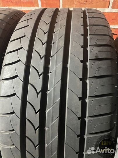 Goodyear EfficientGrip 255/40 R18 и 225/45 R18 95Y