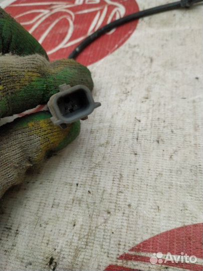 Датчик ABS задний левый Infiniti Fx35 S51 VQ35HR