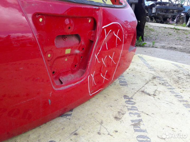 Крышка (дверь) багажника Opel Astra J 2010-2017