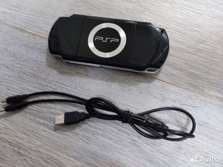 PSP 3008 Wi-Fi 128Gb, 48 игр, две батареи