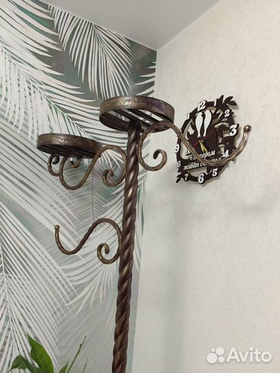 Подставка для цветов напольная металлическая