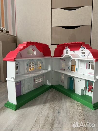 Домик кукольный