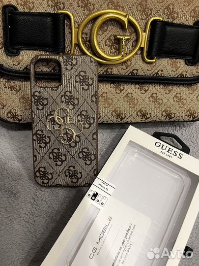 Чехлы на iPhone 13 Guess