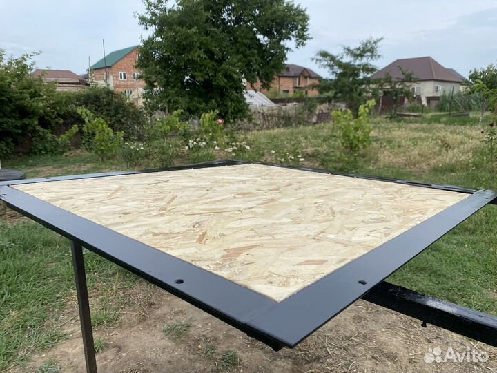 Люк напольный под плитку