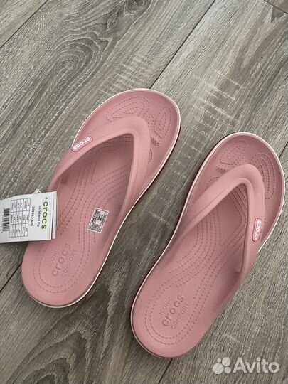 Женские шлепанцы crocs 38