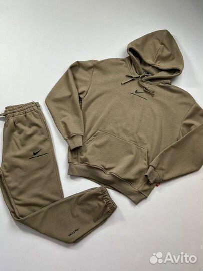 Спортивный костюм найк нокта коричневый