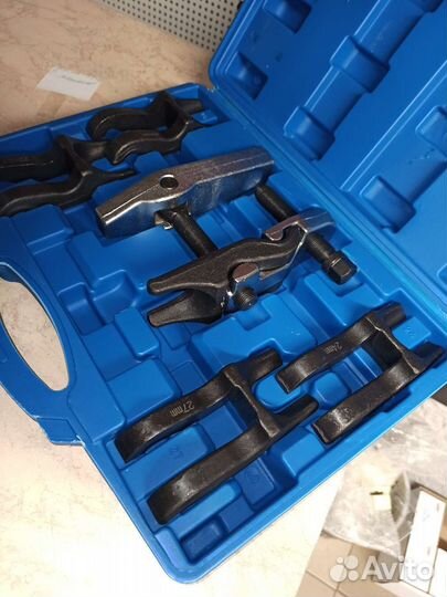 Набор съемников рулевых и шаровых